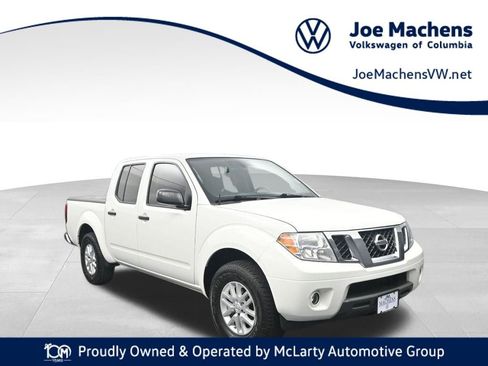 Used 2017 Nissan Frontier SV RWD image 1