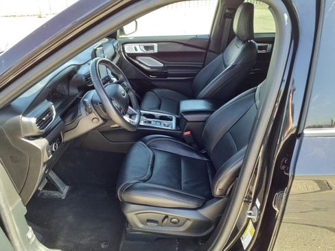 Used 2023 Ford Explorer ST w/ Equipment Group 401A image 12
