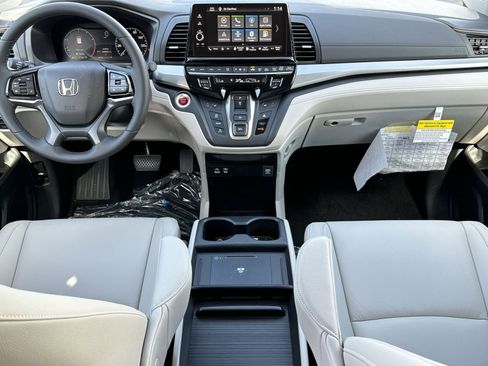 New 2026 Honda Odyssey EX-L image 9