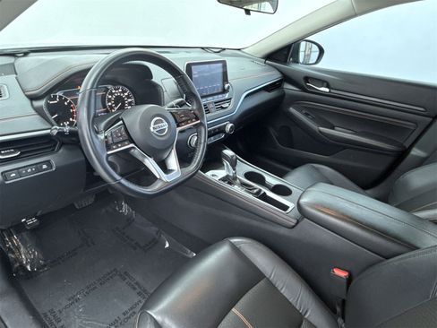 Used 2019 Nissan Altima 2.5 SR image 12