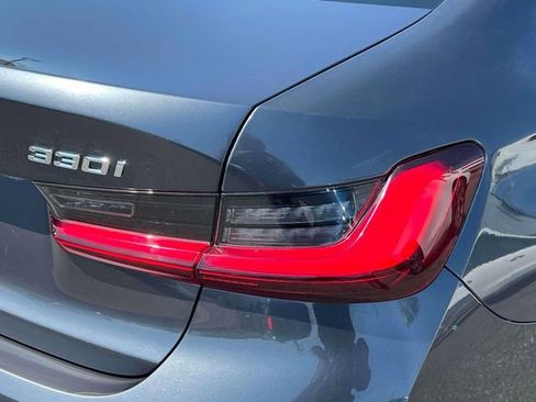 Used 2022 BMW 330i xDrive Sedan w/ Premium Package 2 image 12