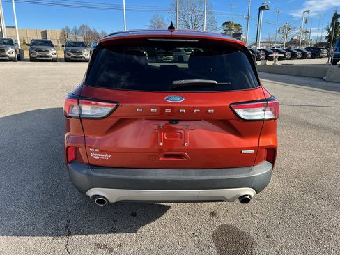 Used 2020 Ford Escape SE image 6