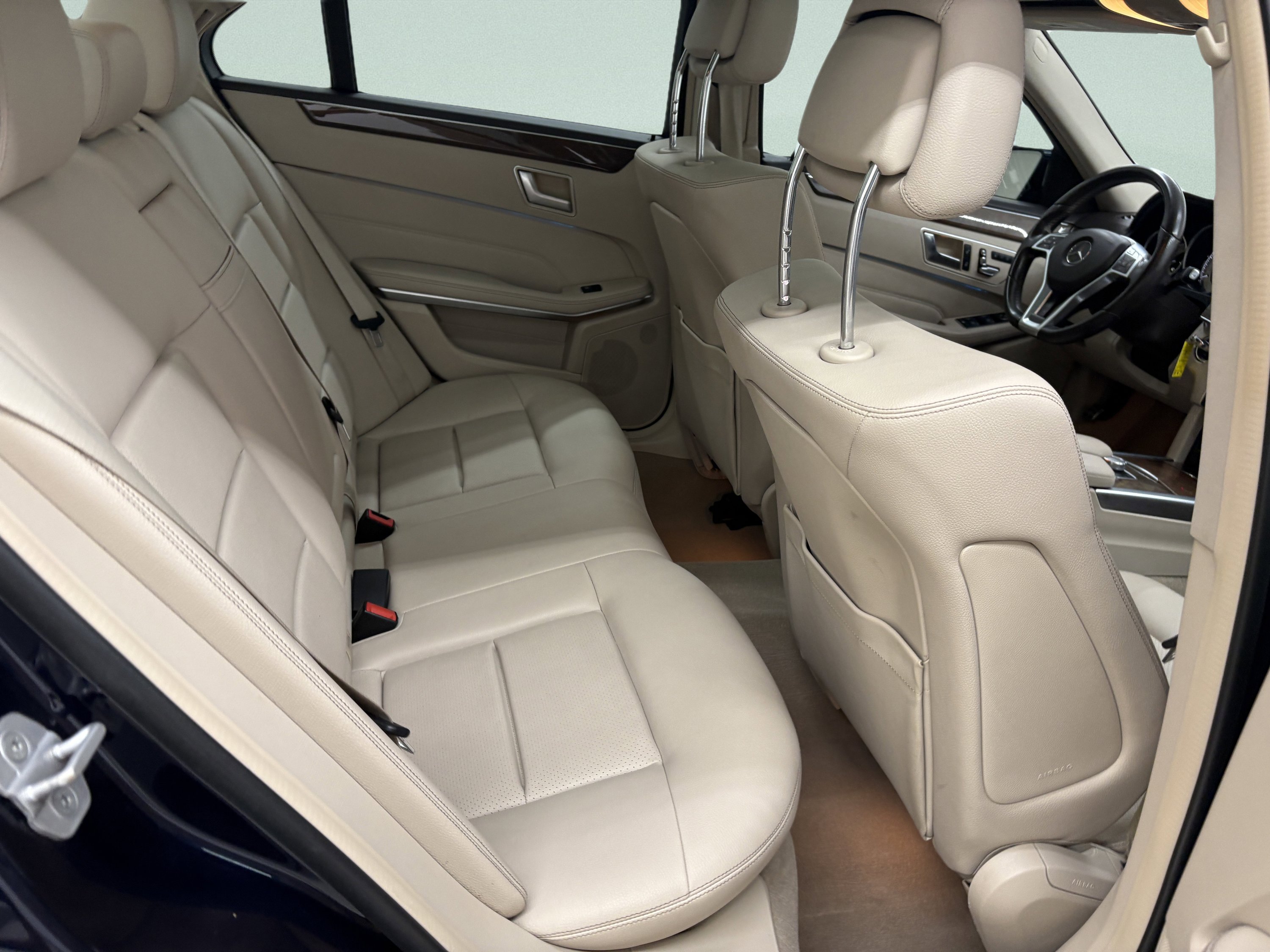 Used 2014 Mercedes-Benz E 350 4MATIC Sedan w/ Premium 1 Package image 32