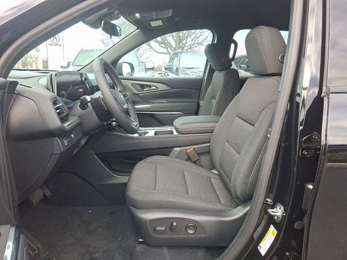 New 2026 Chevrolet Traverse LT image 6