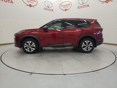 Used 2021 Nissan Rogue SV w/ Premium Package image 5