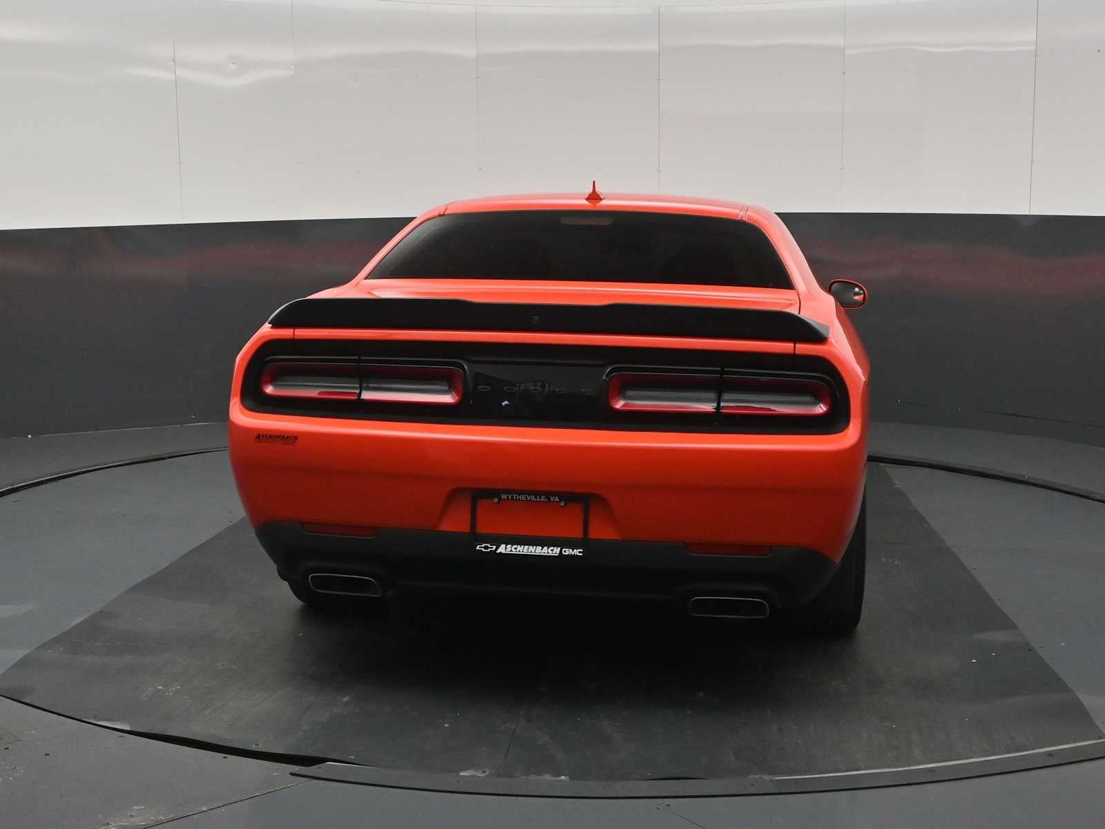 Used 2023 Dodge Challenger R/T RWD image 8