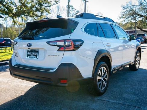 Certified 2025 Subaru Outback Premium image 20