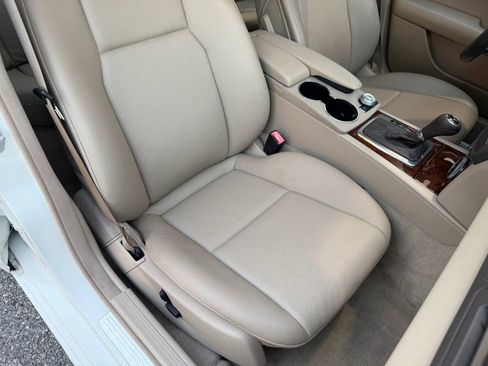 Used 2011 Mercedes-Benz C 300 Sedan image 27