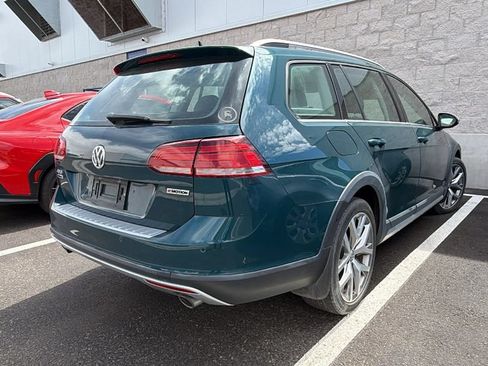 Used 2019 Volkswagen Golf Alltrack SE AWD/4WD image 2