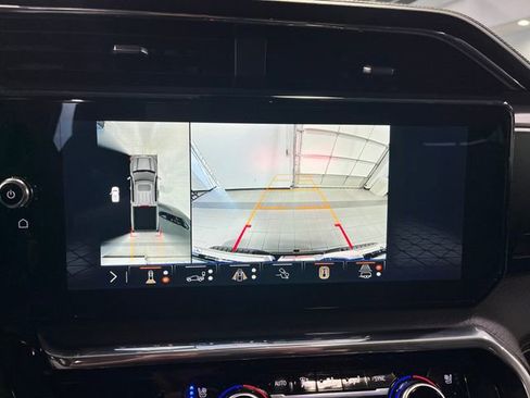 Used 2025 GMC Sierra 1500 Denali w/ Denali Reserve Package AWD/4WD image 21