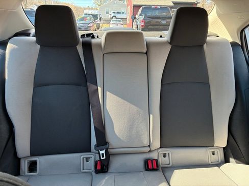 Used 2022 Toyota Corolla LE image 19
