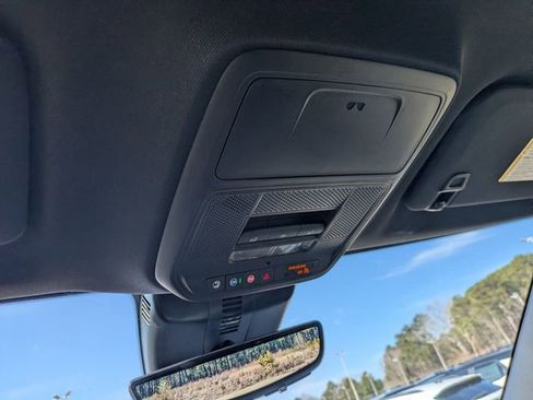 New 2026 Chevrolet Traverse LT w/ Sun and Wheel Package image 25