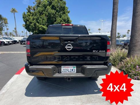 Used 2022 Nissan Frontier SV AWD/4WD image 5