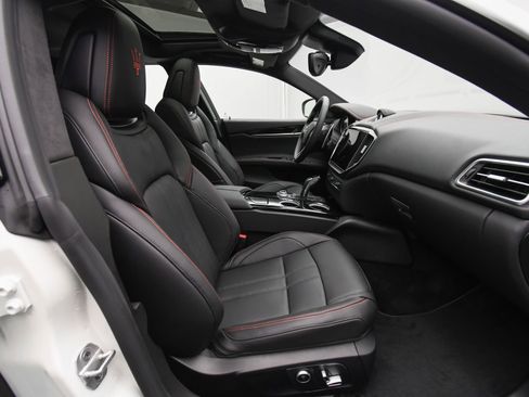 New 2024 Maserati Ghibli Modena Ultima Q4 image 45