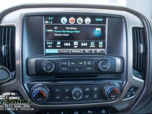 Used 2019 GMC Sierra 2500 Denali AWD/4WD image 17