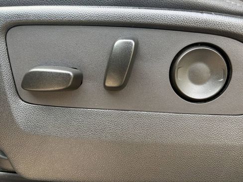 Used 2024 Chevrolet Tahoe LT image 12