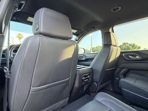 Used 2023 Chevrolet Tahoe LT RWD image 14