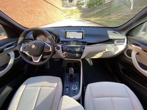 Used 2021 BMW X1 xDrive28i w/ Premium Package image 45