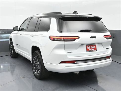Used 2026 Jeep Grand Cherokee L Summit w/ Obsidian Package AWD/4WD image 4