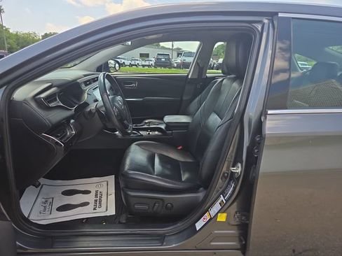 Used 2017 Toyota Avalon XLE FWD image 9