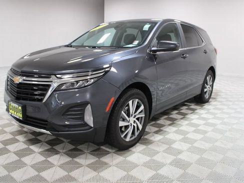 Used 2022 Chevrolet Equinox LT image 6