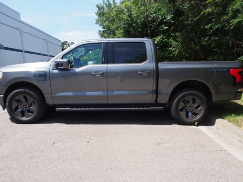 Certified 2025 Ford F150 Lightning Lariat AWD/4WD image 4