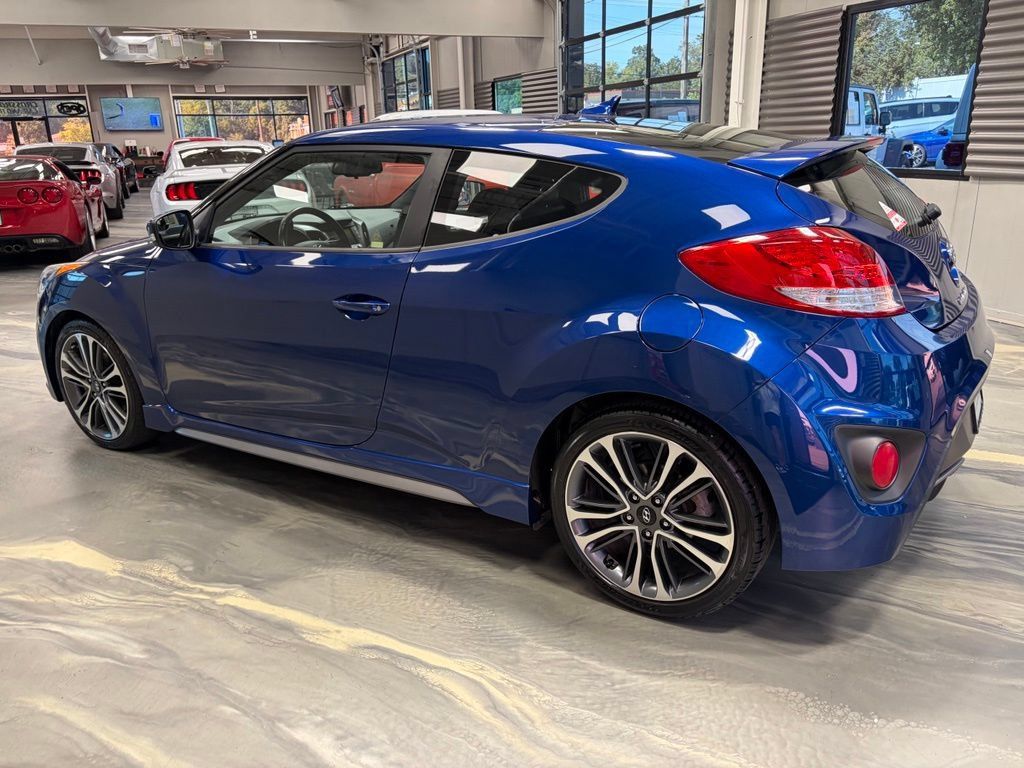 Used 2016 Hyundai Veloster Turbo FWD image 34