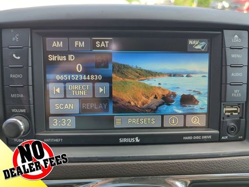 Used 2015 Chrysler Town & Country Touring-L w/ Driver Convenience Group image 20