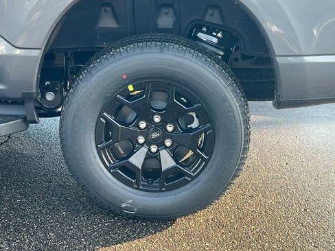 New 2025 Ford F150 Lightning XLT image 9