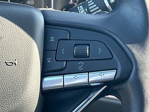 Certified 2024 Cadillac XT6 Luxury AWD/4WD image 8