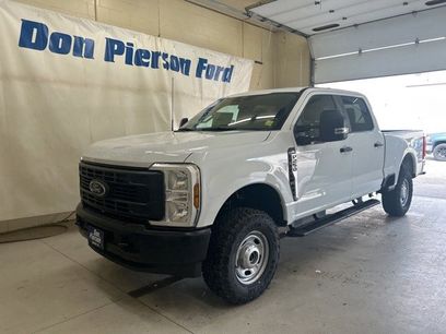 New 2026 Ford F250 XL w/ XL Off-Road Package