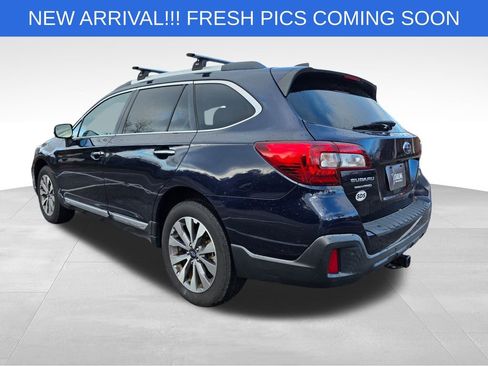 Used 2018 Subaru Outback 2.5i Touring image 5