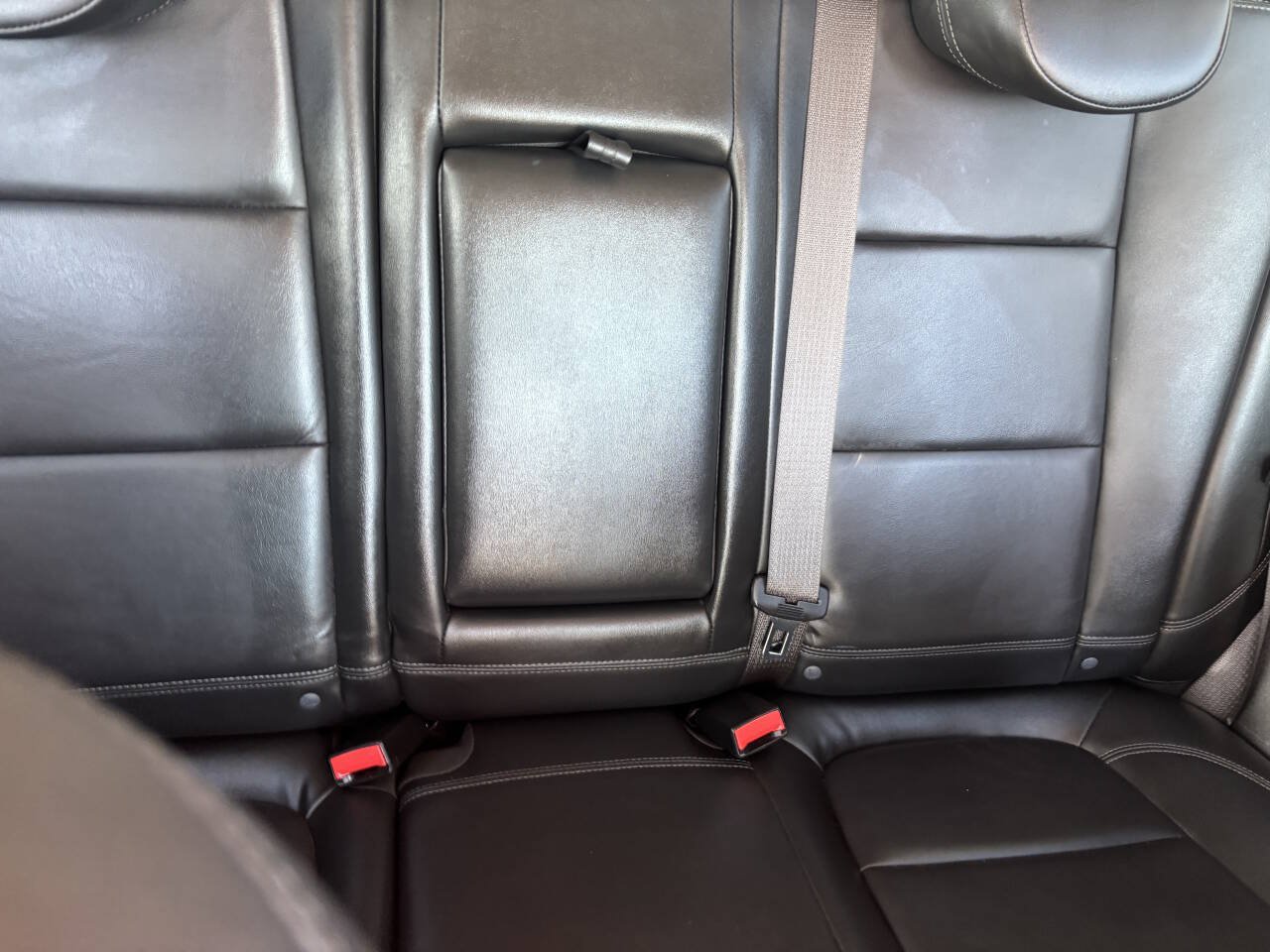 Used 2017 Buick Encore Essence FWD image 28