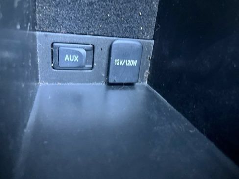 Used 2011 Toyota Prius Two w/ Preferred Accessory Pkg FWD image 19