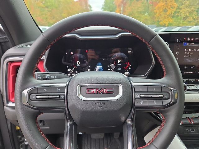 Used 2026 GMC Canyon AT4X AWD/4WD image 4
