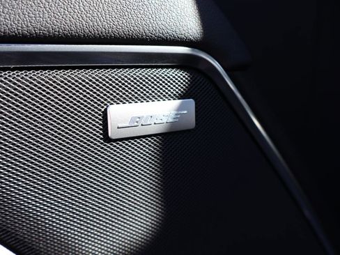 Used 2025 GMC Sierra 1500 SLT w/ SLT Premium Plus Package image 14