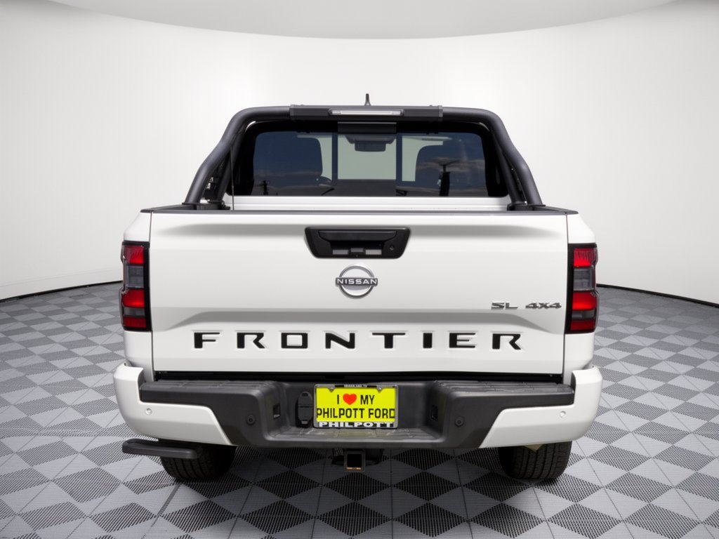 Used 2024 Nissan Frontier SL w/ Technology Package AWD/4WD image 11