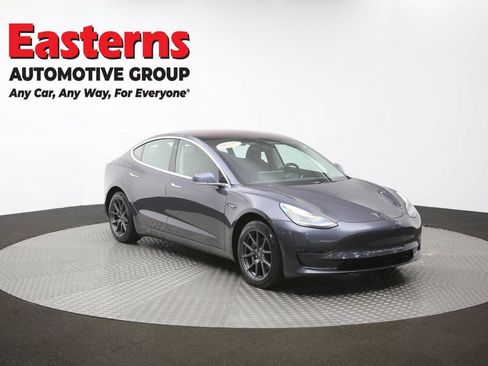 Used 2018 Tesla Model 3 Long Range RWD image 44