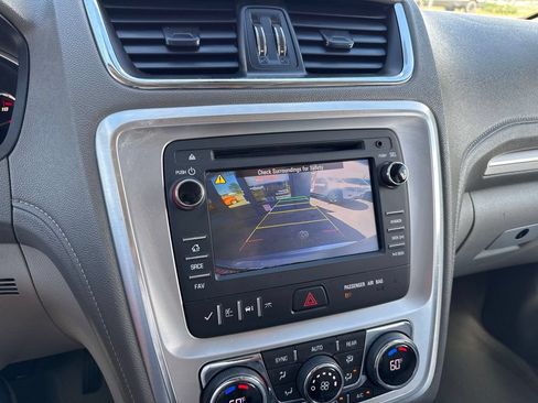 Used 2013 GMC Acadia SLT AWD/4WD image 29