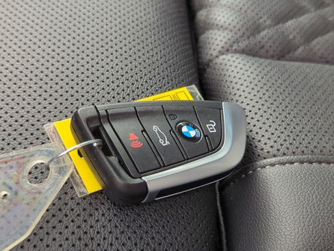 Certified 2022 BMW 530i w/ Convenience Package image 36