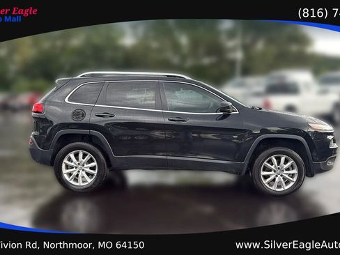 Used 2014 Jeep Cherokee Limited w/ Technology Group AWD/4WD image 6