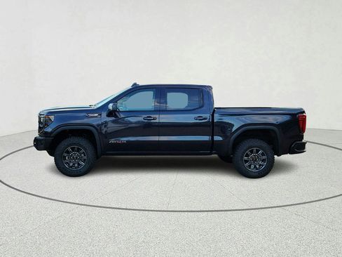 Used 2024 GMC Sierra 1500 AT4X image 2