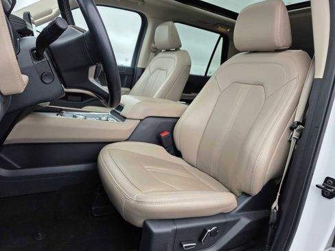 Used 2024 Ford Expedition Max Limited AWD/4WD image 24