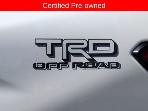 Certified 2025 Toyota Tacoma TRD Off-Road image 8