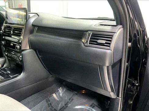Used 2023 Lexus GX 460 w/ Black Line Special Edition image 28
