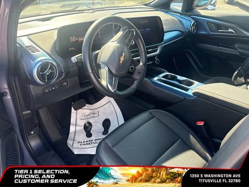 Used 2025 Chevrolet Equinox EV LT FWD image 10