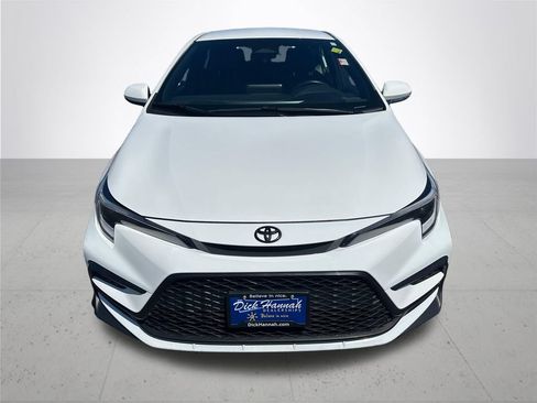Used 2025 Toyota Corolla SE w/ Convenience Package FWD image 3