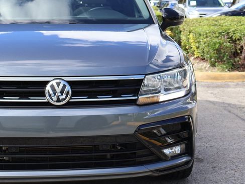 Used 2019 Volkswagen Tiguan SEL Premium R-Line image 16