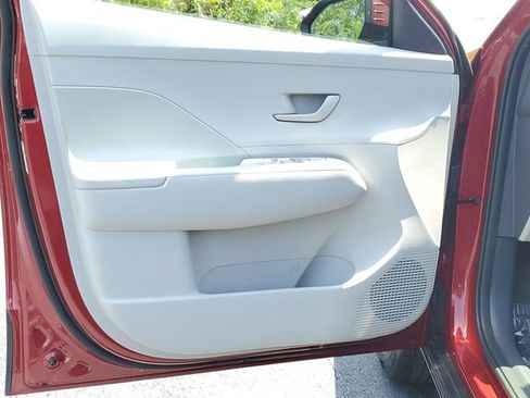 Certified 2024 Hyundai Kona SEL AWD/4WD image 11