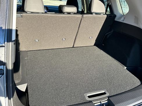 New 2026 Nissan Rogue SV w/ SV Premium Package image 18